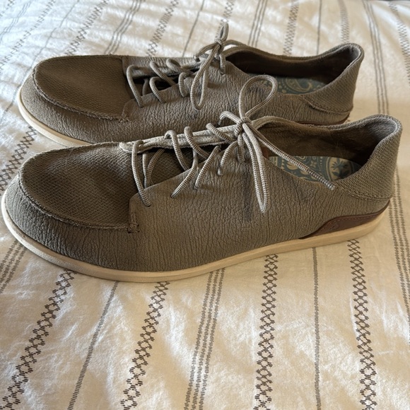 Men’s OluKai, leather lace up shoes! - Picture 4 of 6